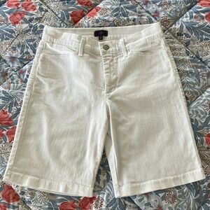 NYDJ Bermuda Jean Shorts 6P PRICE DROP